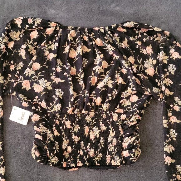 ⚠️Free People NWT⚠️ Final Rose Top, Black Combo Floral, Size XS - Picture 4 of 11